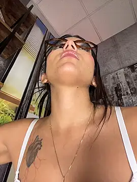 CherrySmirkXXX Live XXX-chat