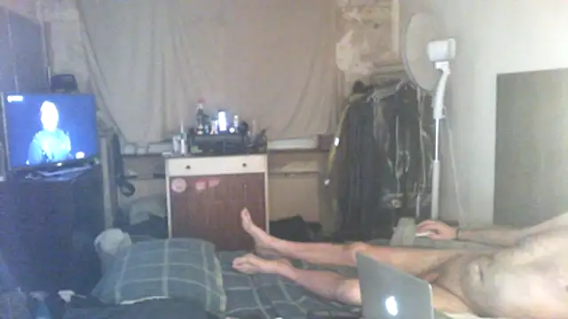dazuk4513 Show in webcam