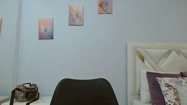 kylieBensoon Chat XXX live