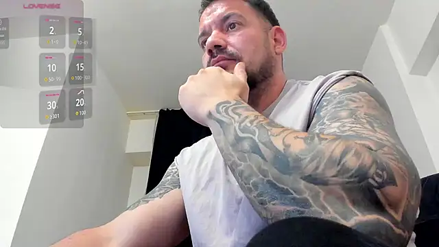 Živý XXX chat musclemonster31
