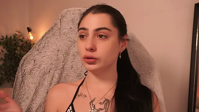BlackkStorm Adlı Modelin Canlı XXX Sohbeti