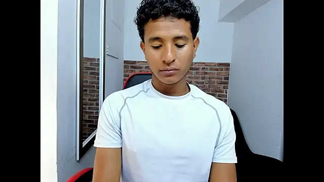 WIZARD-ALESSANDRO Chat XXX live