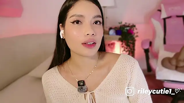 Chat XXX en directo de Cutie_Riley