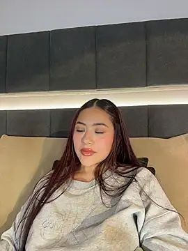 nicolle_pierce Chat XXX live