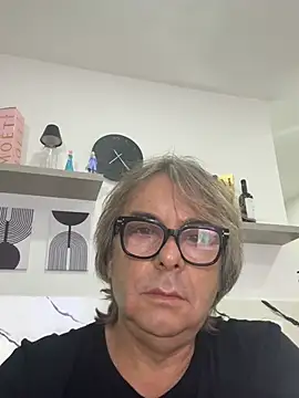 Czat XXX na żywo – monella90