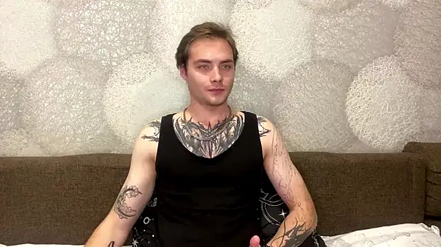 ErnestTarlet Chat XXX live