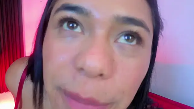 צ'אט XXX בשידור חי של Issafoxx