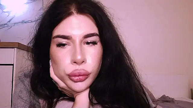 KarolineFoxy XXX чат на живо
