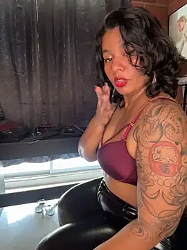 mistresslilith66's Live XXX Chat