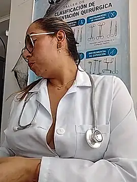 Chat +18 de Dr-Kathy_23 ao vivo