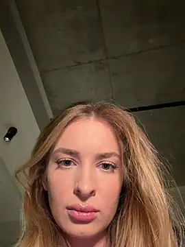 EvieEvans Chat XXX in diretta