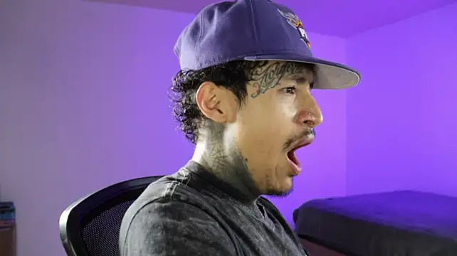 trieone's Live XXX Chat