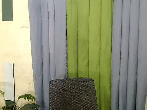 Онлайн чат XXX XwildCUcumberX