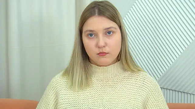 Chat +18 de TinnaBurton ao vivo