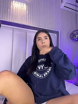 LovelyEyesx's Live XXX Chat