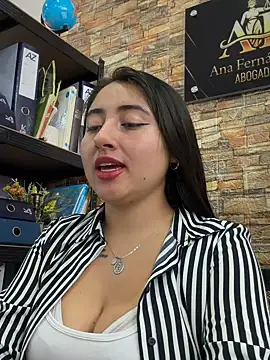 _Sarah-Office1 Chat XXX live