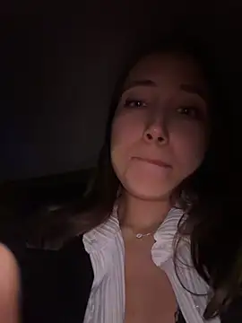 ICrazyOneIRL Chat XXX in diretta
