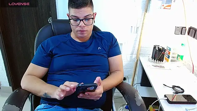 Realjoel01 XXX чат на живо