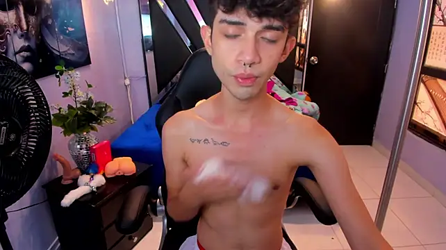 Chat XXX en directo de LiamHeatx