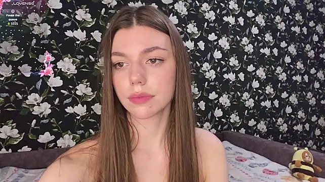 NeidaGowing Chat XXX live