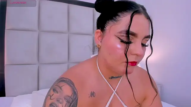 VioletGrey_ – Naživo XXX chat