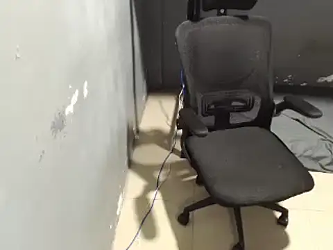 XXX chat uživo modela Dylannn_30