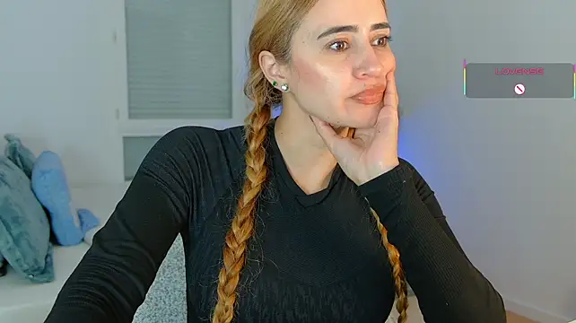 pennyyy_ Chat XXX in diretta