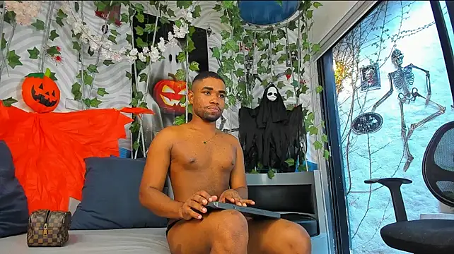 Chat XXX ao vivo de AidenRoss_