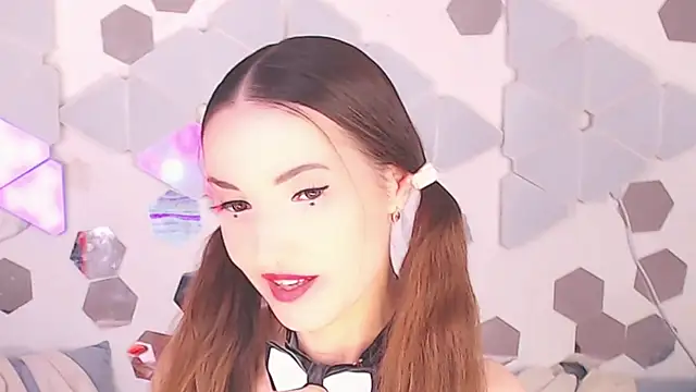 LexiKiss Adlı Modelin Canlı XXX Sohbeti