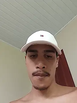 צ'אט XXX בשידור חי של sexycar12