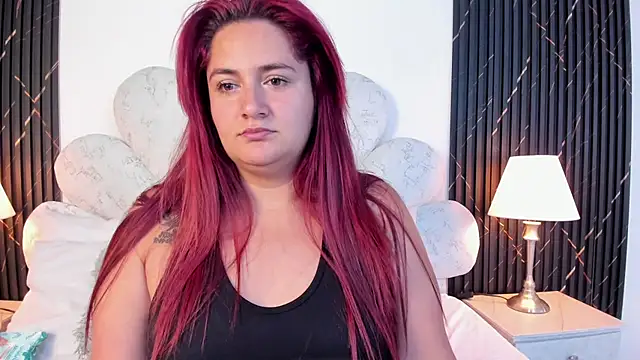 Victoria_Guzman Adlı Modelin Canlı XXX Sohbeti
