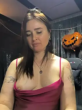 Chat +18 de KikiXRed ao vivo