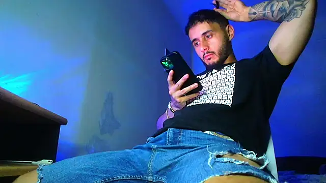 XanderCage99 Live XXX Chat