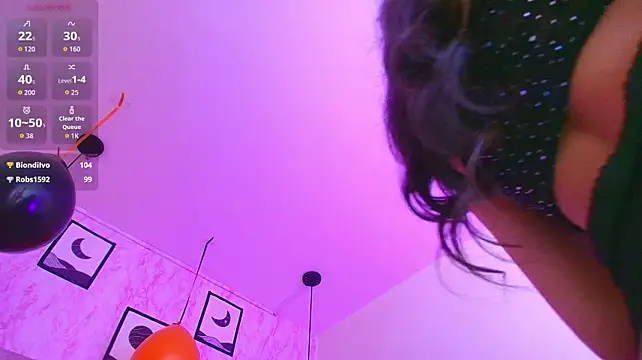 Raichell_ live XXX chat