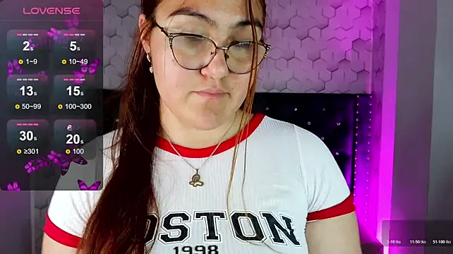 Chat XXX en directo de conniejames_m
