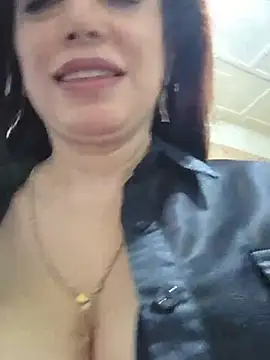 แชท XXX สดของ CharlotteSiren