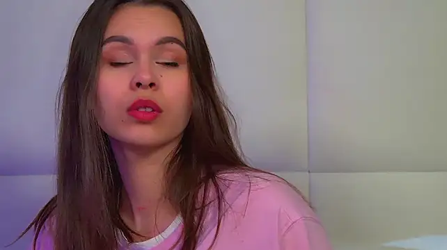 Chatroom XXX en direct de PollyLanders