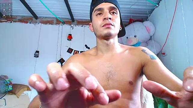 Chat +18 de Angel_latinboy ao vivo