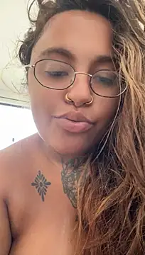 Chat +18 de caboclabeirario ao vivo