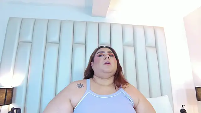 Chat +18 de aandreaperez ao vivo