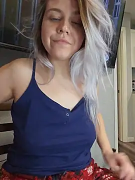 ScarletsWeb's Live XXX Chat