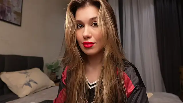 XXX chat uživo modela SashaBonfire