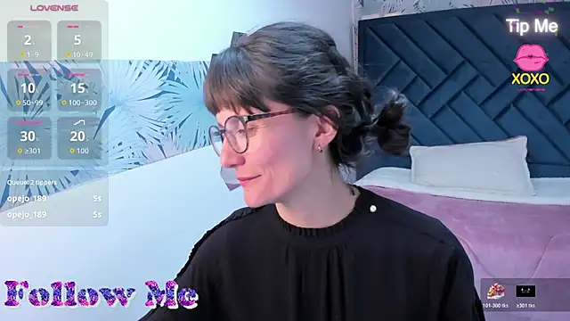Valery_More__ Live XXX Chat