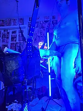 luvs2cumm69 现场XXX聊天
