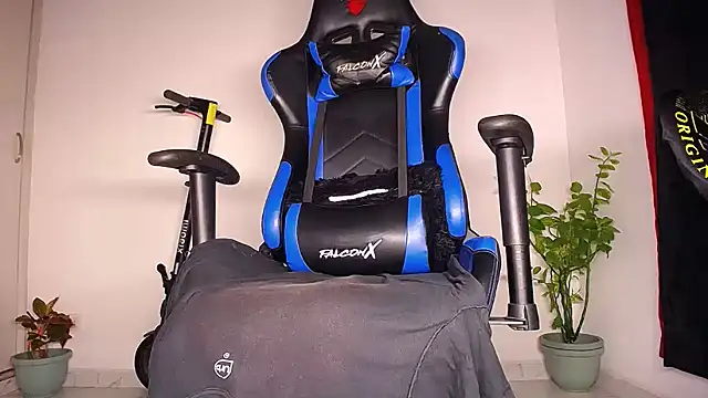 MAXJONES_2 XXX чат на живо