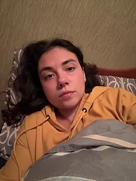 Kammila-a Adlı Modelin Canlı XXX Sohbeti