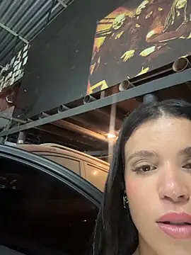 Chat +18 de Rafaellaz ao vivo
