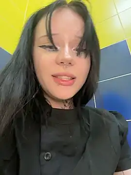 sukidaan Live XXX chat