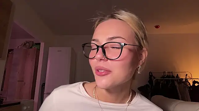 Chat XXX en directo de ChristelDuncombe