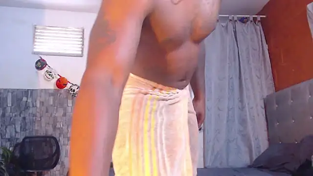 IsiahMaxwellのライブXXXチャット